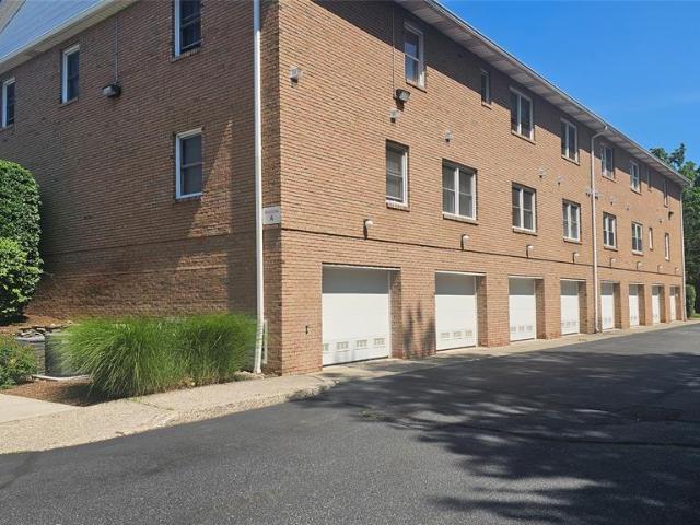 Condo for sale in Pequannock, New Jersey