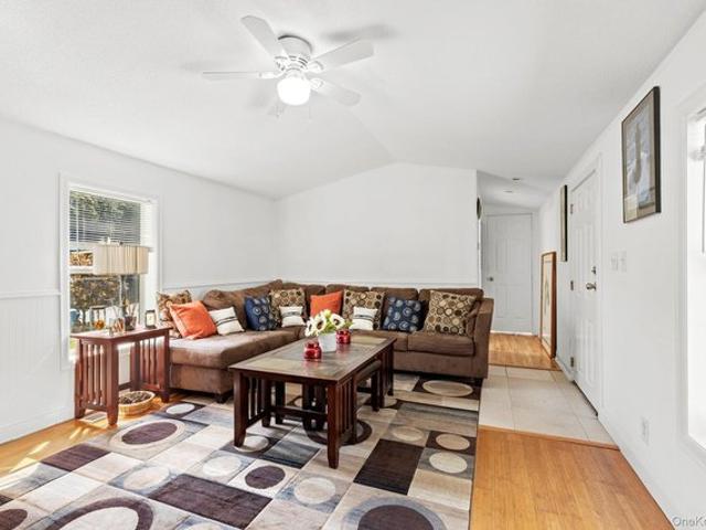 House for sale in Wainscott, New York