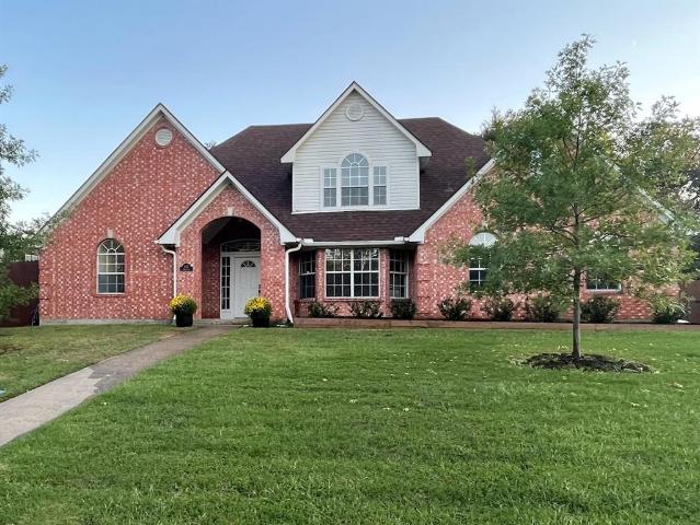 House for sale in Pottsboro, Texas