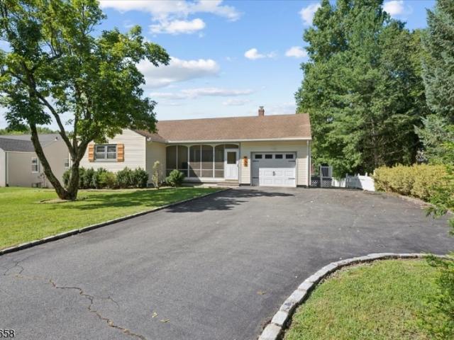 House for sale in Cedar Knolls, New Jersey