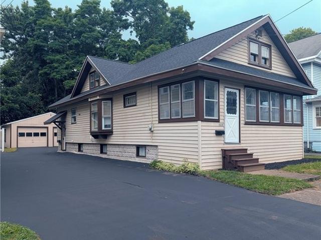 House for sale in Syracuse, New York
