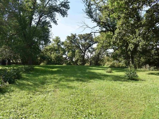 Land for sale in Iowa Falls, Iowa