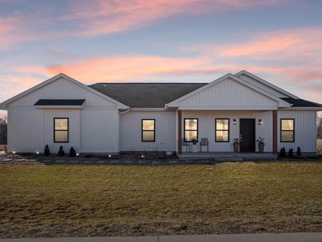 House for sale in New Hartford, Iowa