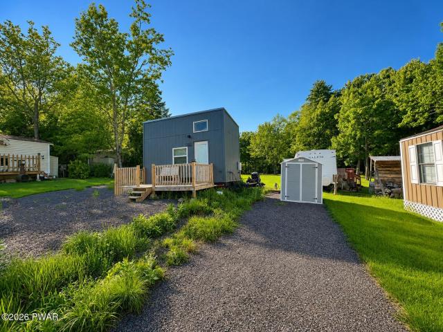 House for sale in Lakeville, Pennsylvania