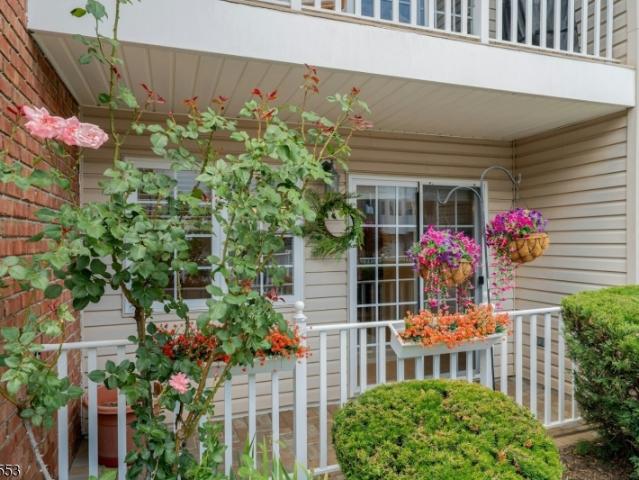 Condo for sale in Essex Fells, New Jersey
