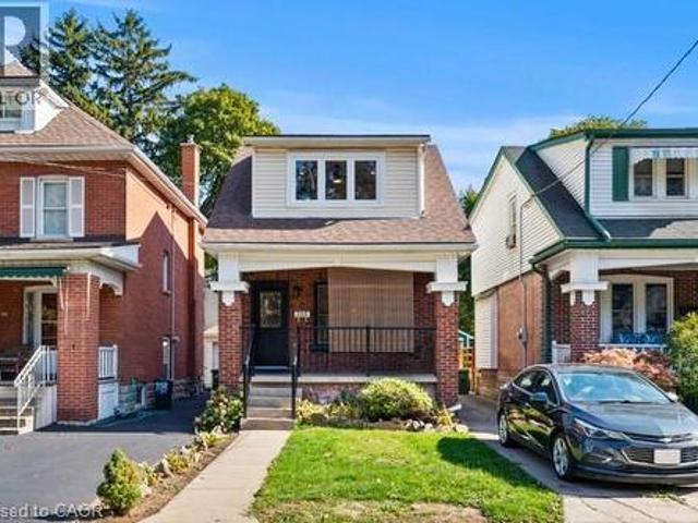 House for sale in Ancaster, Ontario
