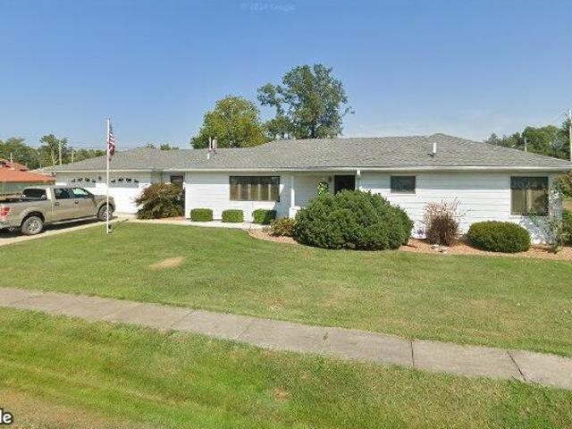 House for sale in Oblong, Illinois