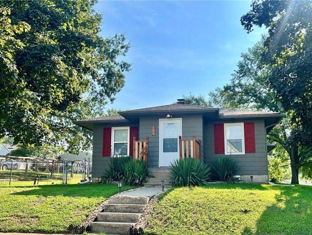 House for sale in Dearborn, Platte County