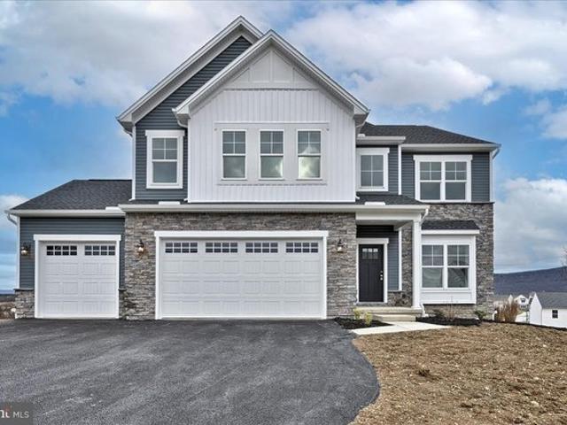 House for sale in Cumberland, Pennsylvania
