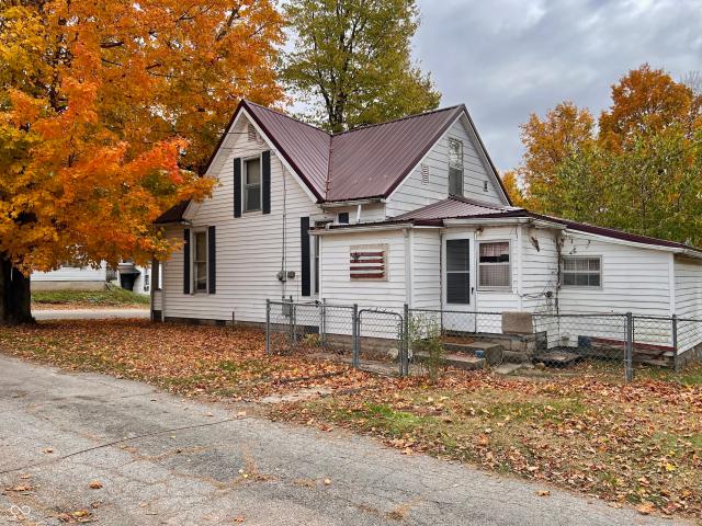 House for sale in Lewisville, Indiana