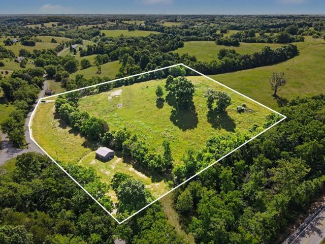 Land for sale in Berry, Kentucky
