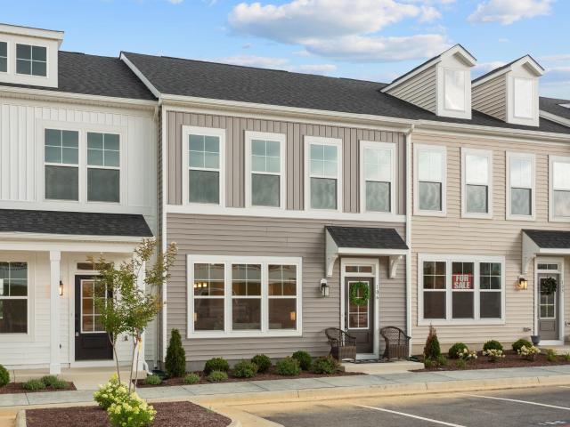Townhouse for sale in Virginia