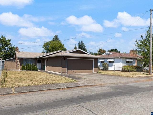 House for sale in Oregonia