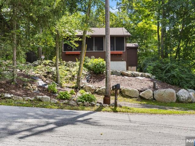 House for sale in Green Township, Sussex County