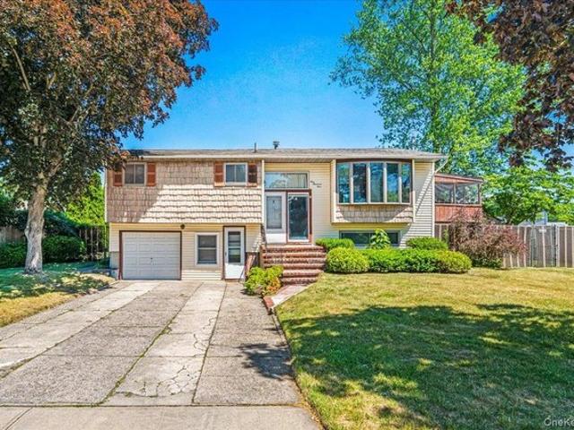 House for sale in Centereach, New York