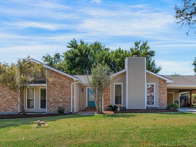 House for sale in Broussard, Lafayette Parish