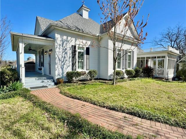 House for sale in Ark