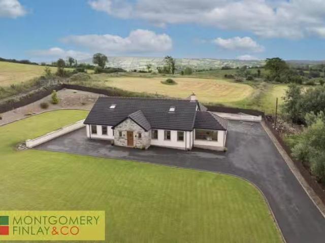 House for sale in Corry, Connacht