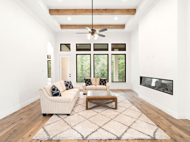House for sale in Willis