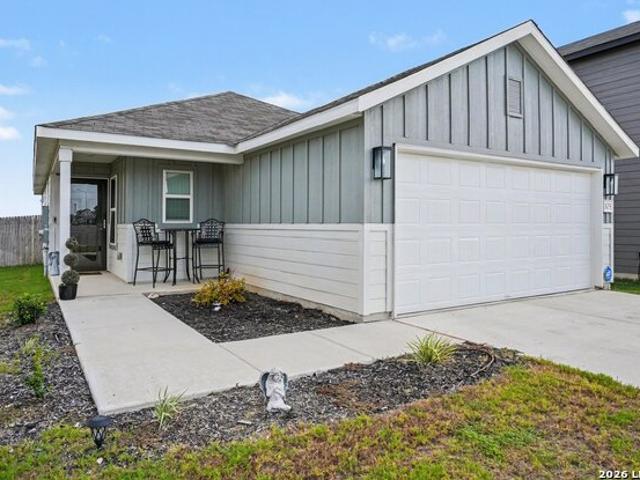 House for sale in Marion, Texas