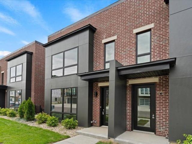 Townhouse for sale in Campbell, Kentucky