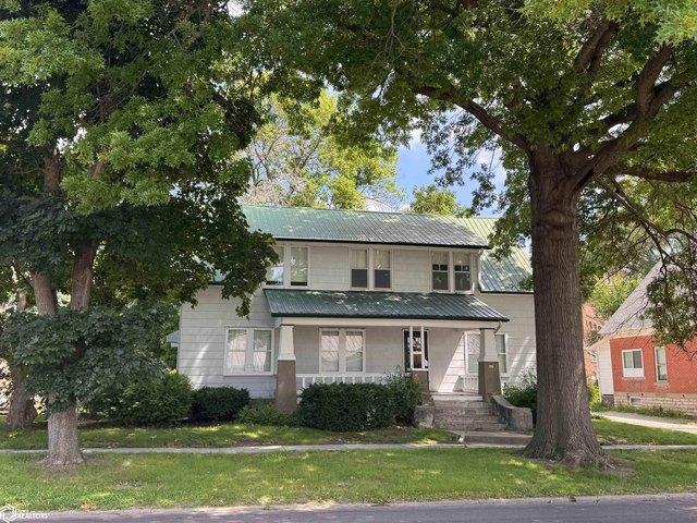 House for sale in Fairfield, Iowa