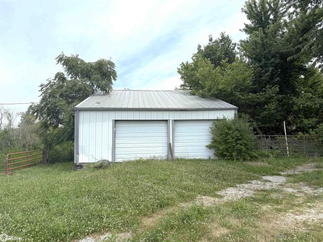 Land for sale in Richland, Iowa