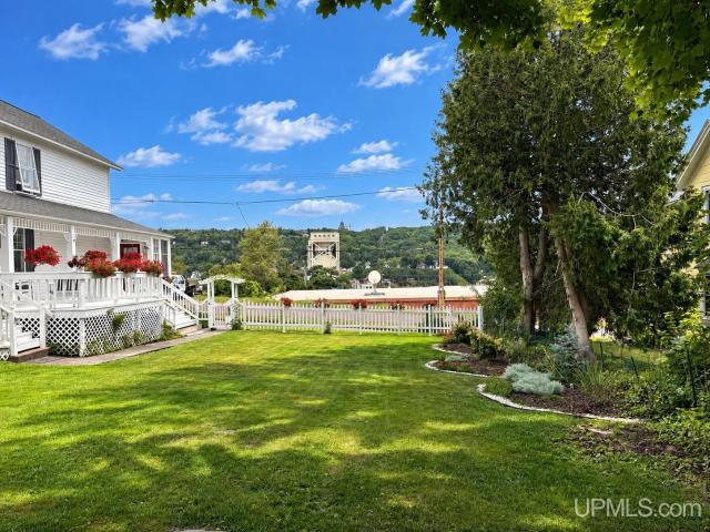 House for sale in Houghton, Houghton County