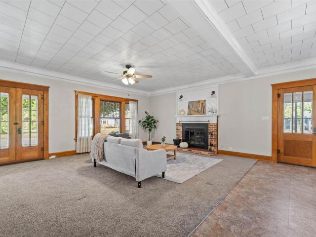 House for sale in Baxter, Jasper County