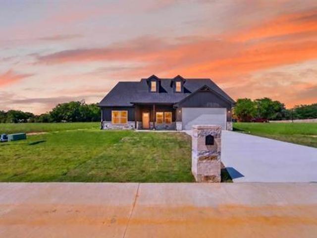 House for sale in Troup, Texas