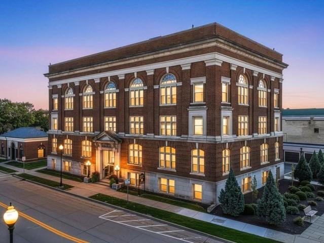Condo for sale in Oshkosh, Winnebago County