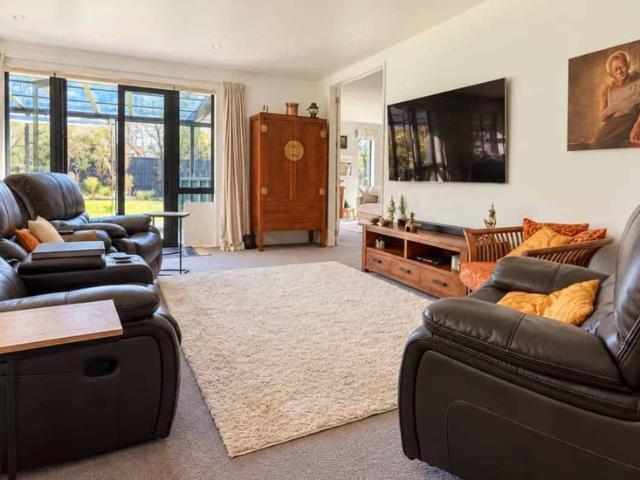 House for rent in Akaroa, Banks Peninsula Community
