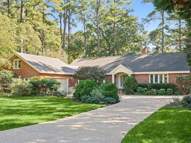 House for sale in Williamsburg, Virginia