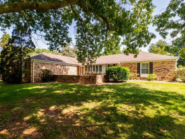 House for sale in Eldorado, Illinois