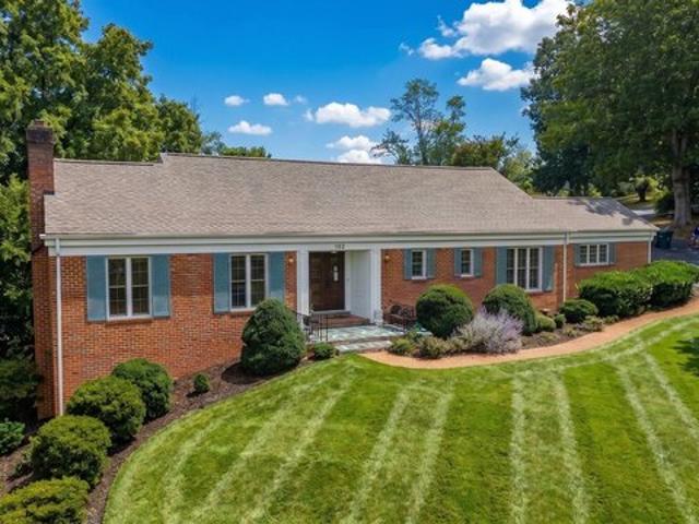 House for sale in Forest Hill, Staunton