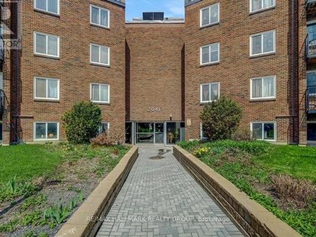 Condo for sale in Beacon Hill South, Ottawa