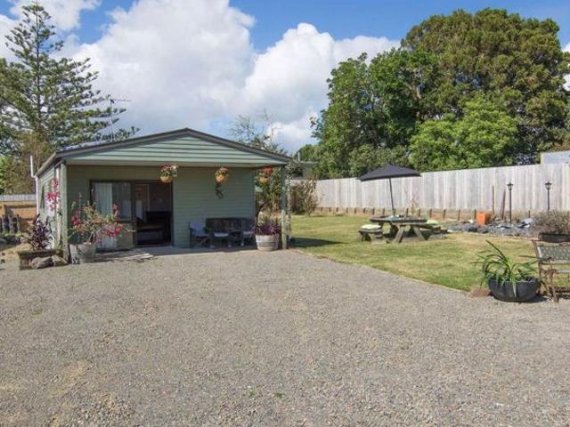 House for rent in Awhitu, Oroua County