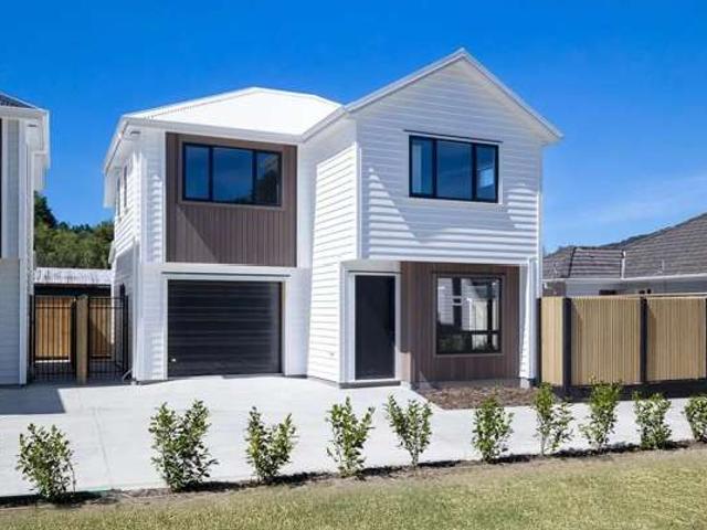 Townhouse for sale in Days Bay, Wellington