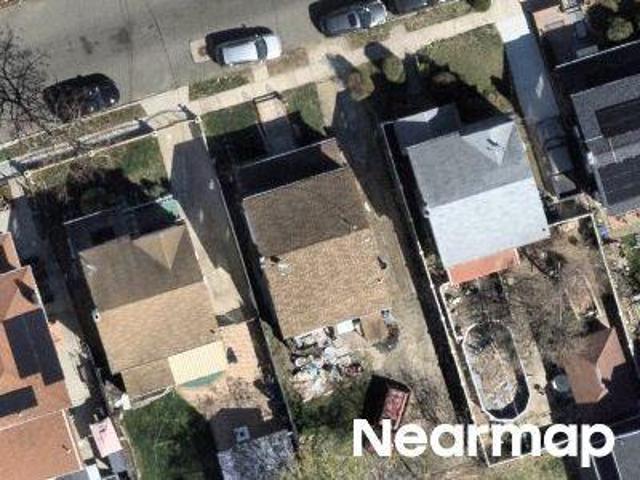 House for sale in Queens, Arverne
