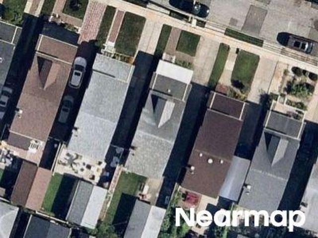 House for sale in Queens, Arverne