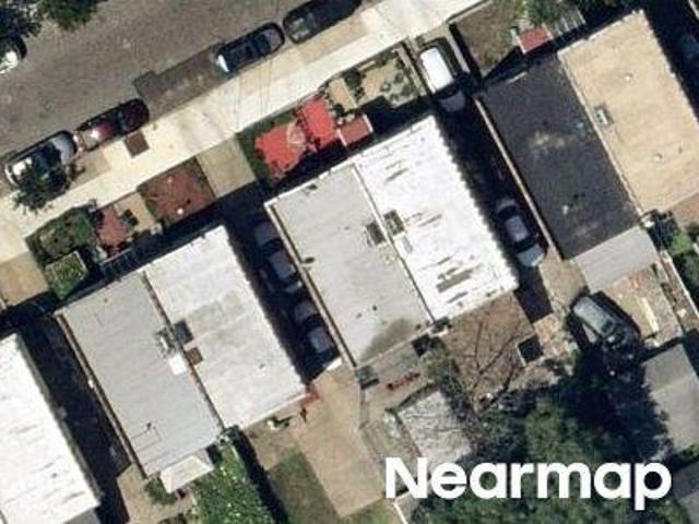 House for sale in Queens, Arverne