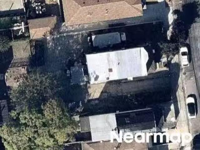 House for sale in Jackson Heights House for sale in Jackson Heights