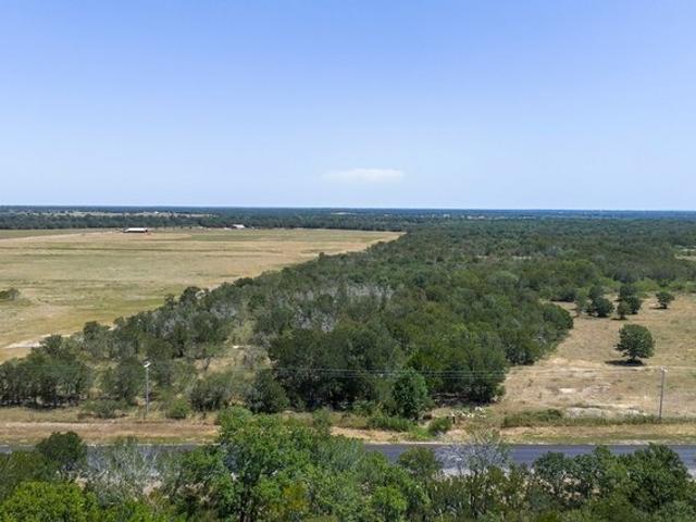Land for sale in Flatonia, Texas