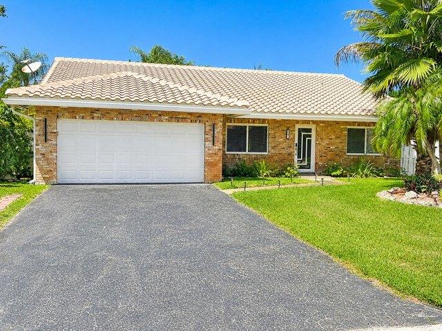 House for sale in Coral Springs, Florida