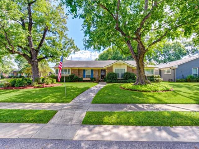 House for sale in Tanglewood, Houston