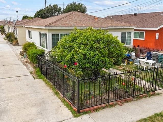 House for sale in Inglewood, California