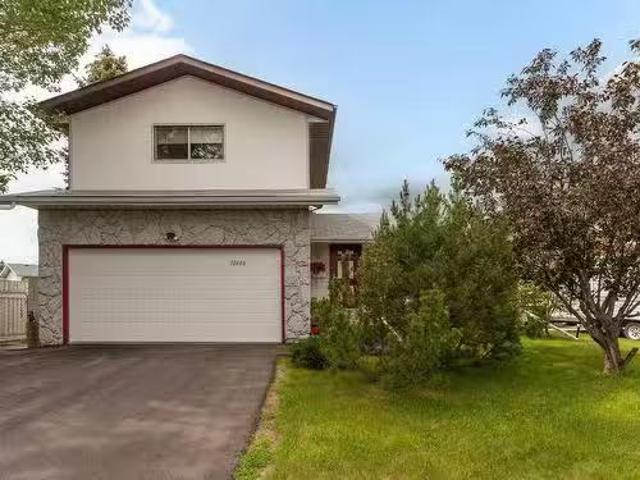 House for sale in Morinville, Alberta
