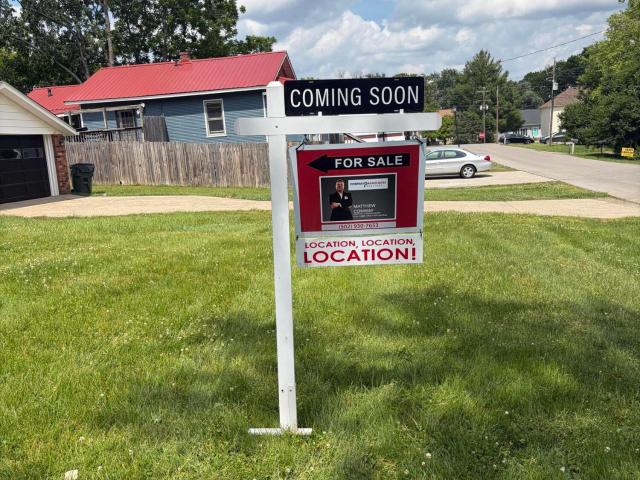 House for sale in Jeffersontown, Kentucky