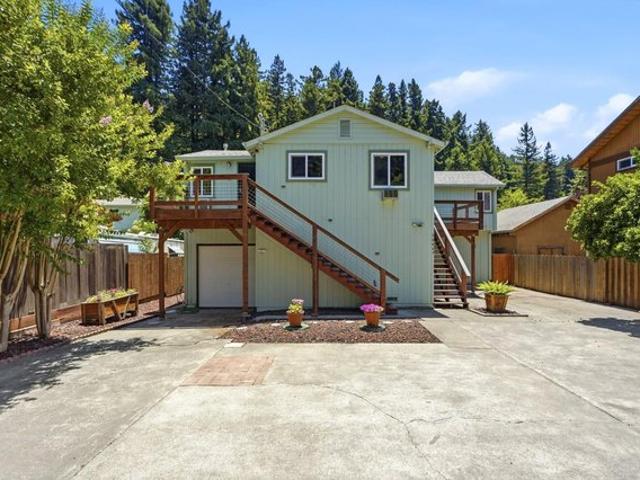 House for sale in Forestville, California