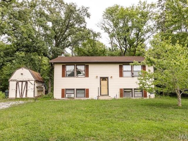 House for sale in Mascoutah, Illinois